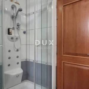 OPATIJA, CENTAR - 2S +DB, 75m2 mjesto gdje svaki dan počinje pogledom na more