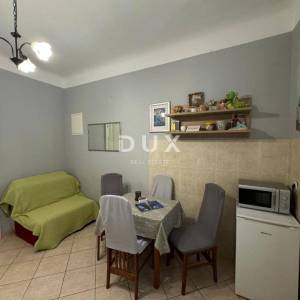 OPATIJA, CENTAR - funkcionalni stan 37m2 s terasom i parkingom na glavnoj ulici u centru Opatije!