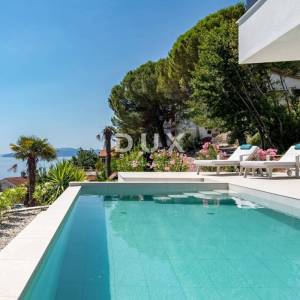 OPATIJA, CENTAR - luksuzna rezidencija za dugoročni najam s vlastitim bazenom i garažom