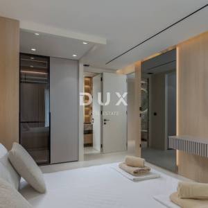 OPATIJA, CENTAR - luksuzna rezidencija za dugoročni najam s vlastitim bazenom i garažom