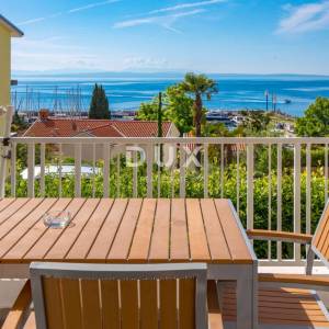 OPATIJA, IČIĆI – moderan stan za dugoročni najam s bazenom i panoramskim pogledom na more
