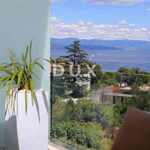 OPATIJA, IČIĆI - vrhunski  stan u centru Ičića 