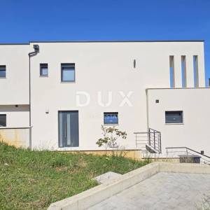 OPATIJA, LOVRAN - luksuzan stan 94m2 na katu, 300m od mora