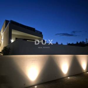 OPATIJA, LOVRAN - luksuzan stan 94m2 na katu, 300m od mora