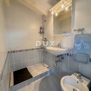 OPATIJA, LOVRAN- prekrasna prilika za kupnju povijesnog stana u vili, drugi red do mora, terasa i pogled