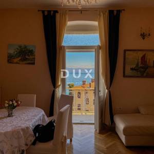 OPATIJA, LOVRAN- prekrasna prilika za kupnju povijesnog stana u vili, drugi red do mora, terasa i pogled