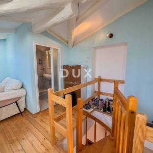 OPATIJA, LOVRAN- prekrasna prilika za kupnju povijesnog stana u vili, drugi red do mora, terasa i pogled