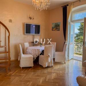 OPATIJA, LOVRAN- prekrasna prilika za kupnju povijesnog stana u vili, drugi red do mora, terasa i pogled