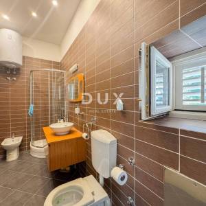 OPATIJA, LOVRAN- prekrasna prilika za kupnju povijesnog stana u vili, drugi red do mora, terasa i pogled