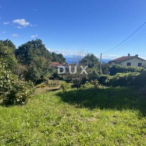 OPATIJA, POLJANE -  autentična starina na 1333 m² zemljišta s pogledom na more!