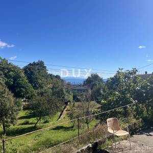 OPATIJA, POLJANE -  autentična starina na 1333 m² zemljišta s pogledom na more!