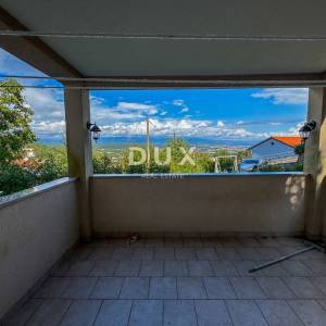 OPATIJA, RUKAVAC - prekrasan stan s vrtom u novijoj kući, idealan obiteljski dom ili investicija u blizini sadržaja i grada...