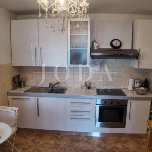 Opatija samostojeća kuća na lijepoj lokaciji