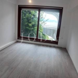 Opatija samostojeća kuća na lijepoj lokaciji