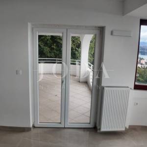 Opatija samostojeća kuća na lijepoj lokaciji