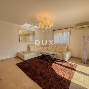 OPATIJA - samostojeća kuća s bazenom i kvalitetnom okućnicom, privatnost i predivan pogled na more