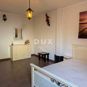 OPATIJA - samostojeća kuća s bazenom i kvalitetnom okućnicom, privatnost i predivan pogled na more