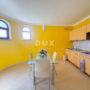 OPATIJA - samostojeća kuća s bazenom i kvalitetnom okućnicom, privatnost i predivan pogled na more