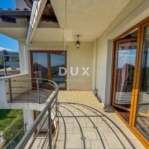 OPATIJA - samostojeća kuća s bazenom i kvalitetnom okućnicom, privatnost i predivan pogled na more