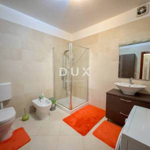 OPATIJA - samostojeća kuća s bazenom i kvalitetnom okućnicom, privatnost i predivan pogled na more