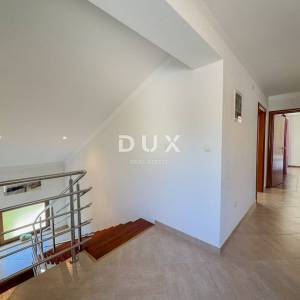 OPATIJA - samostojeća kuća s bazenom i kvalitetnom okućnicom, privatnost i predivan pogled na more