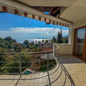 OPATIJA - samostojeća kuća s bazenom i kvalitetnom okućnicom, privatnost i predivan pogled na more