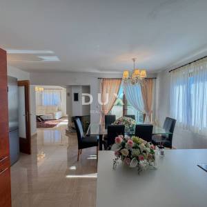 OPATIJA - samostojeća kuća s bazenom i kvalitetnom okućnicom, privatnost i predivan pogled na more