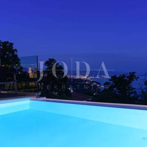 Opatija vila sa bazenom