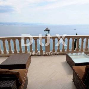 OPATIJA - villa sa bazenom 1. red do mora - unikatna nekretnina na tržištu!