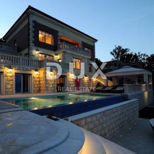 OPATIJA - villa sa bazenom 1. red do mora - unikatna nekretnina na tržištu!