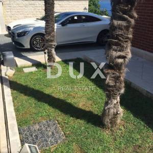 OPATIJA - villa sa bazenom 1. red do mora - unikatna nekretnina na tržištu!