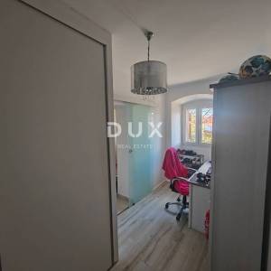 OPATIJA, VOLOSKO - elegantna nekretnina s dva stana na korak od mora, 87m2