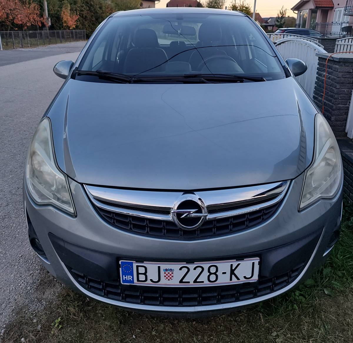 Opel Corsa 1.4, 74 kw, 2012. godina, izvrsno stanje