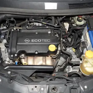 Opel Corsa D Enjoy 1.4 16V