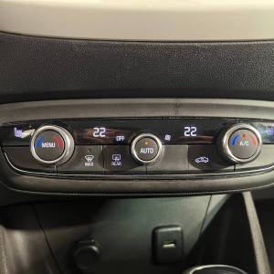 Opel Crossland X 1.2 DESIGN & TECH