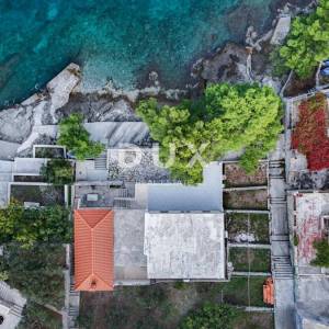 OTOK BRAČ, SELCA - LOKACIJA - Kuća 1.red do mora!! - SAMO KOD NAS!