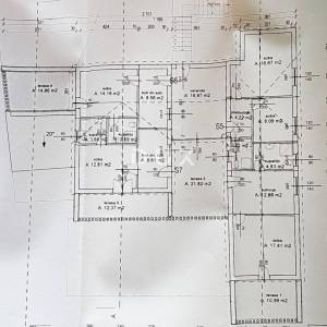 OTOK BRAČ, SUMARTIN - Apartmanska kuća u kamenu s garažom 2.red do mora