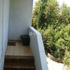 OTOK KRK, GRAD KRK - Kuća sa 2 apartmana 200 m od mora