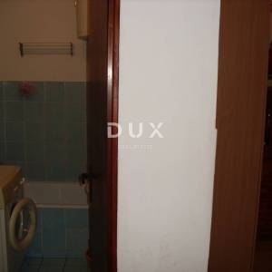 OTOK KRK, GRAD KRK - Kuća sa 2 apartmana 200 m od mora