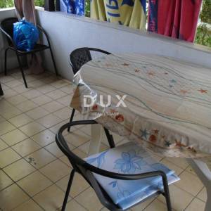 OTOK KRK, GRAD KRK - Kuća sa 2 apartmana 200 m od mora