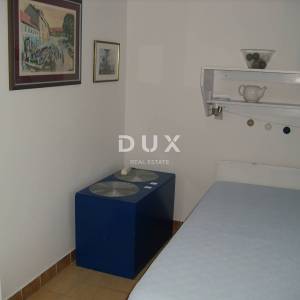 OTOK KRK, GRAD KRK - Kuća sa 2 apartmana 200 m od mora