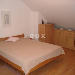 OTOK KRK, GRAD KRK - Kuća sa 2 apartmana 200 m od mora