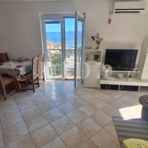 Otok Krk, Klimno - apartman s pogledom na more