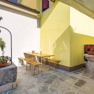 Otok Krk - Kras - prizemnica s bazenom