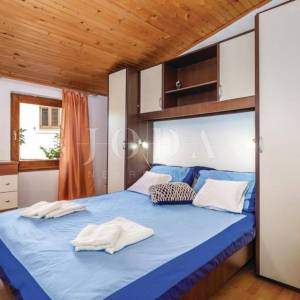 Otok Krk - Kras - prizemnica s bazenom