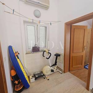 Otok Krk - kuća prvi red do mora