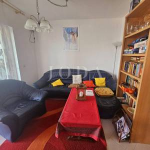 Otok Krk - kuća prvi red do mora