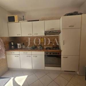 Otok Krk - kuća prvi red do mora