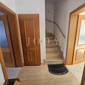 Otok Krk - kuća prvi red do mora