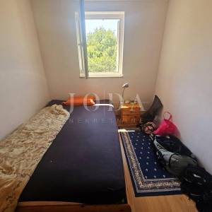 Otok Krk - kuća prvi red do mora